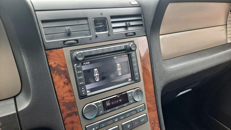 2013 Lincoln Navigator Base