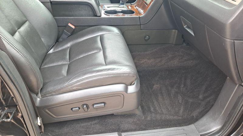 2013 Lincoln Navigator Base