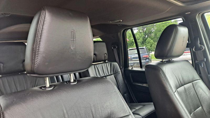 2013 Lincoln Navigator Base