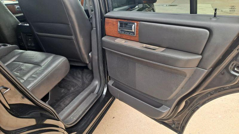 2013 Lincoln Navigator Base