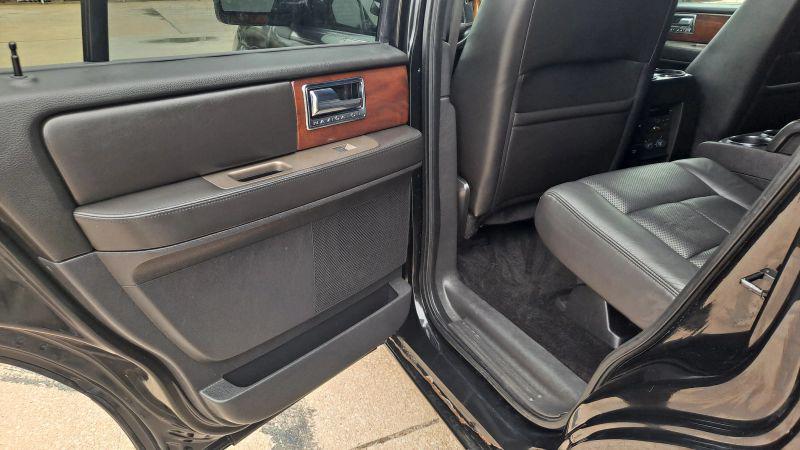 2013 Lincoln Navigator Base