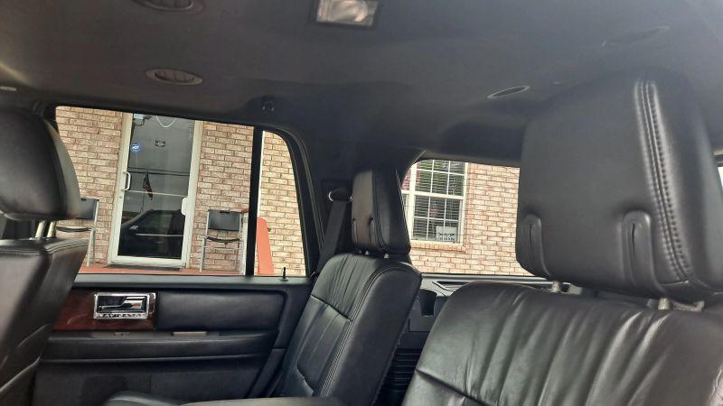 2013 Lincoln Navigator Base