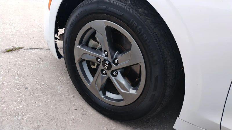 2022 Kia K5 LXS