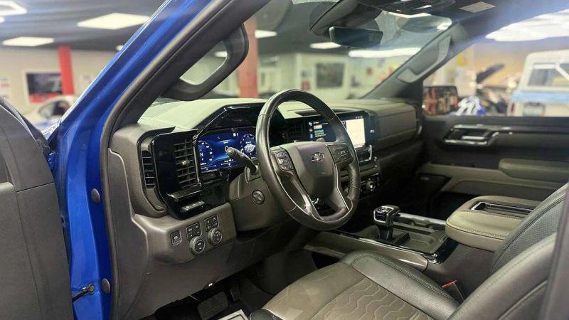 2022 Chevrolet Silverado 1500 4WD Crew Cab Short Bed ZR2