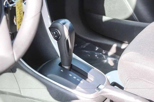 2022 Chevrolet Trax FWD LS