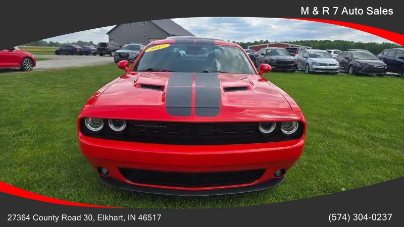2017 Dodge Challenger SXT Plus