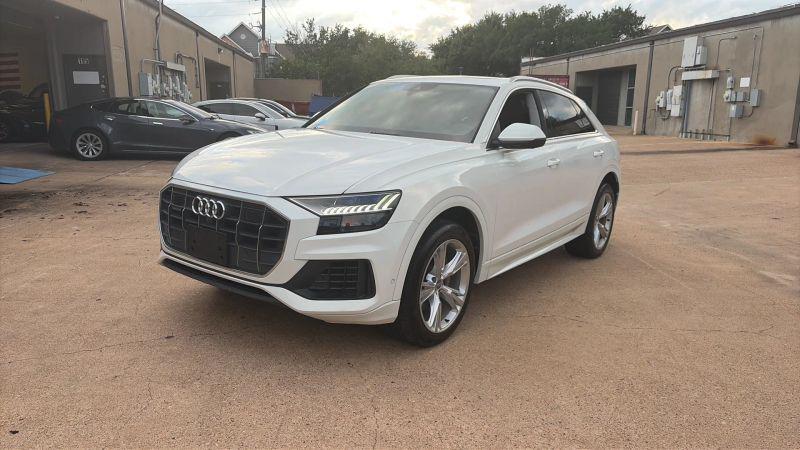2019 Audi Q8 55 Premium