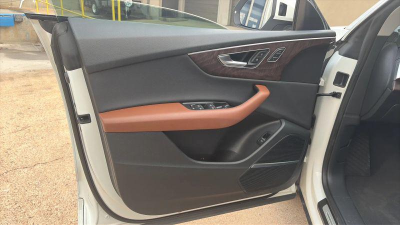 2019 Audi Q8 55 Premium