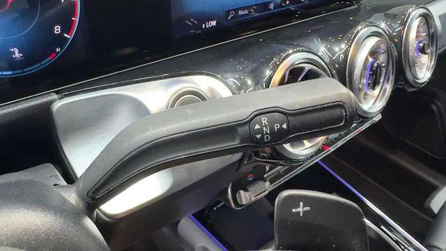 2022 Mercedes-Benz GLB 250