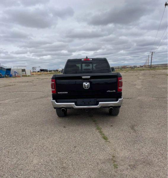 2019 Ram 1500 Laramie Crew Cab 4x4 5'7" Box