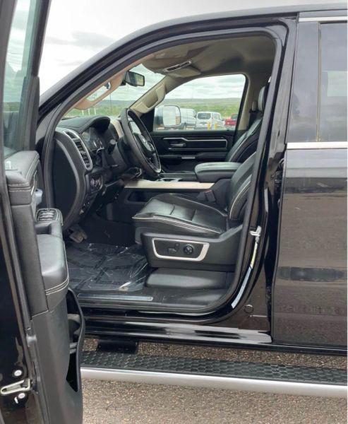 2019 Ram 1500 Laramie Crew Cab 4x4 5'7" Box