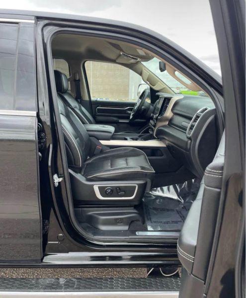 2019 Ram 1500 Laramie Crew Cab 4x4 5'7" Box