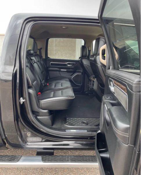 2019 Ram 1500 Laramie Crew Cab 4x4 5'7" Box
