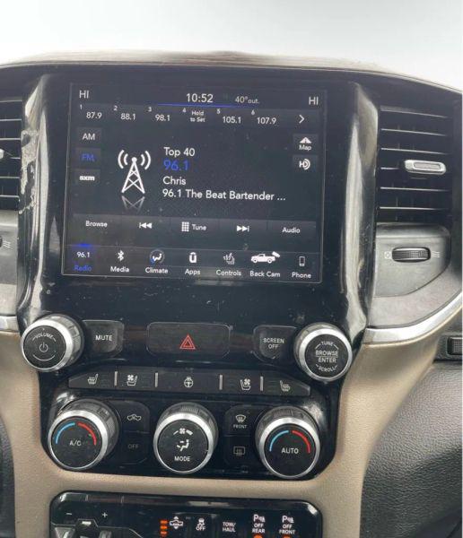 2019 Ram 1500 Laramie Crew Cab 4x4 5'7" Box