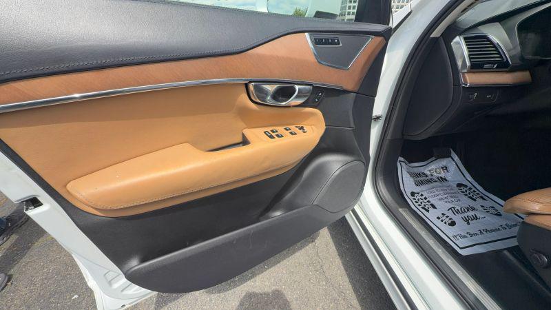 2016 Volvo XC90 T6 Inscription