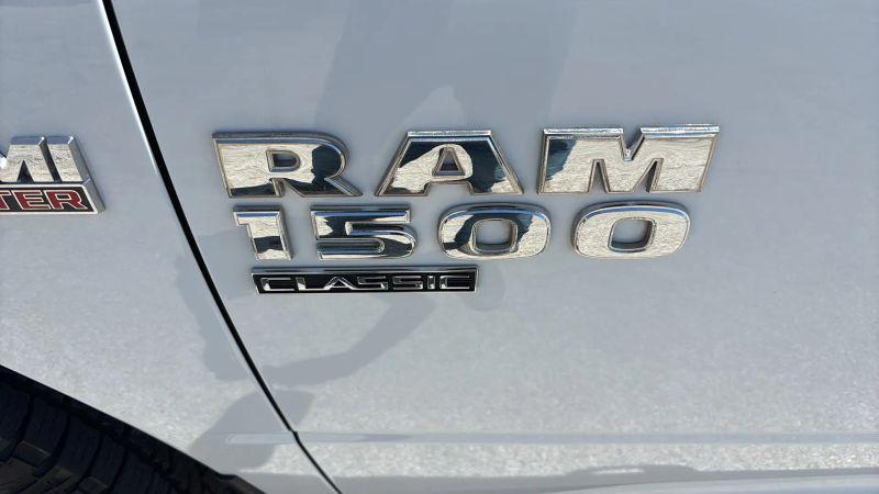 2019 Ram 1500 Classic SLT Crew Cab 4x2 6'4" Box