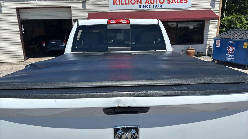 2019 Ram 1500 Classic SLT Crew Cab 4x2 6'4" Box