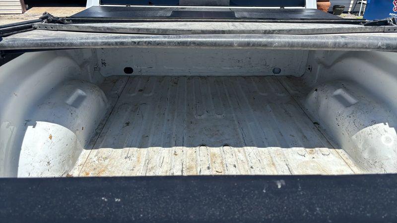 2019 Ram 1500 Classic SLT Crew Cab 4x2 6'4" Box