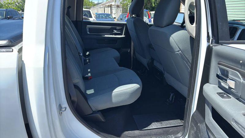 2019 Ram 1500 Classic SLT Crew Cab 4x2 6'4" Box