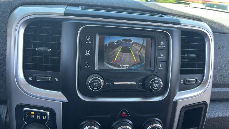 2019 Ram 1500 Classic SLT Crew Cab 4x2 6'4" Box