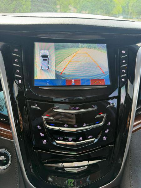 2020 Cadillac Escalade 4WD Luxury