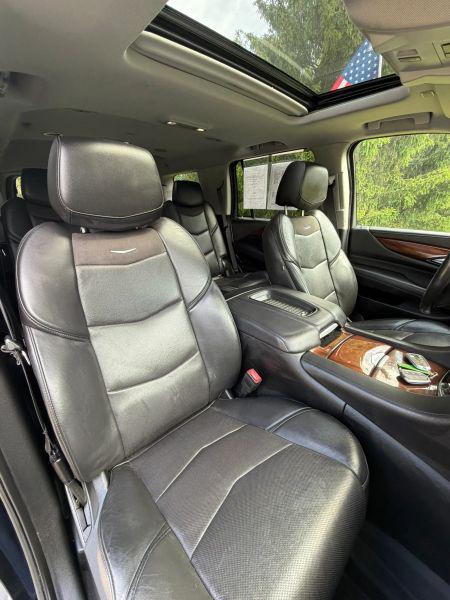 2020 Cadillac Escalade 4WD Luxury
