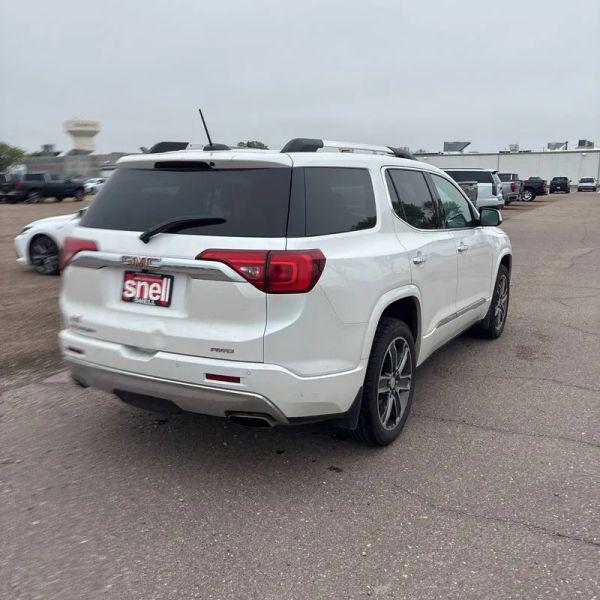 2017 GMC Acadia Denali