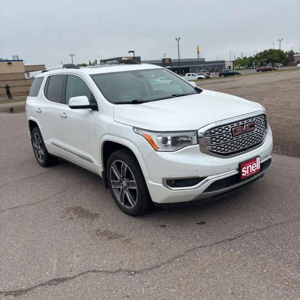 2017 GMC Acadia Denali