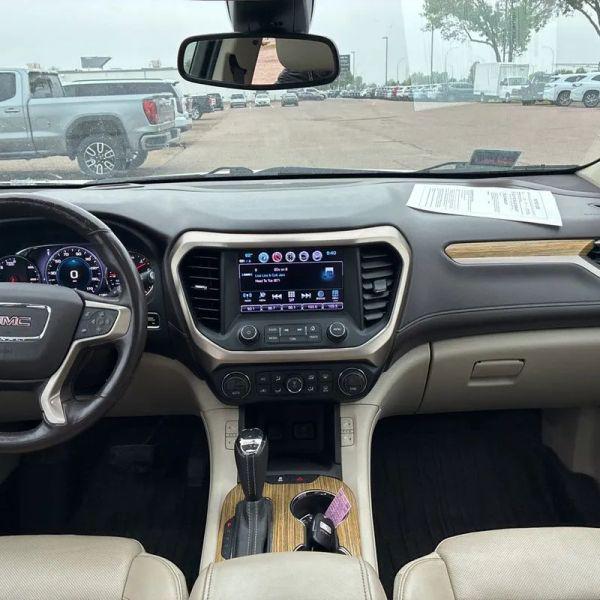 2017 GMC Acadia Denali