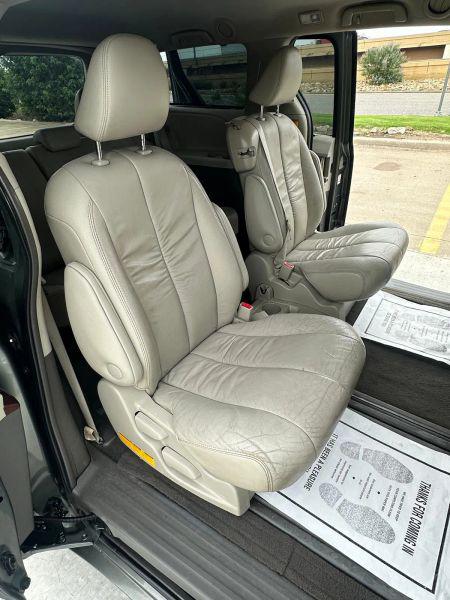 2011 Toyota Sienna XLE V6