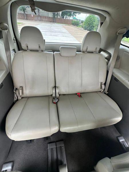 2011 Toyota Sienna XLE V6