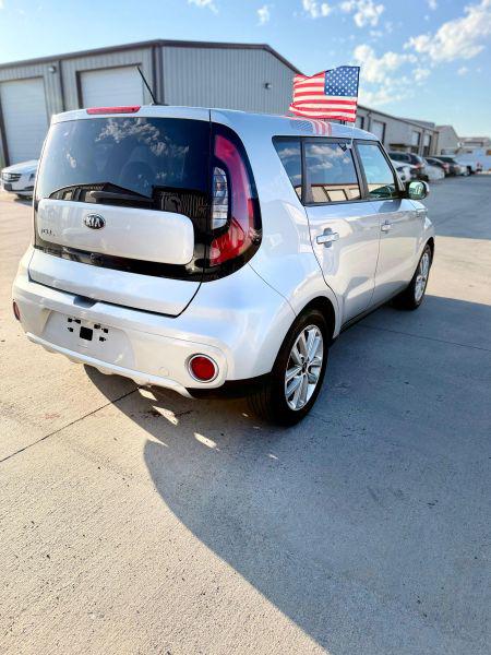 2018 Kia Soul +