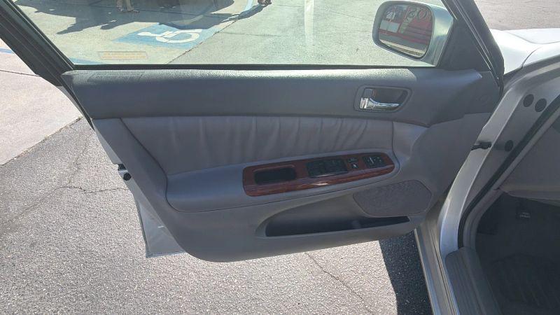 2005 Toyota Camry XLE V6