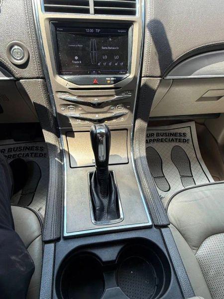 2013 Lincoln MKX Base