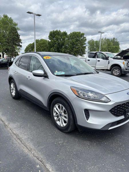 2020 Ford Escape SE for sale in Larwill, IN