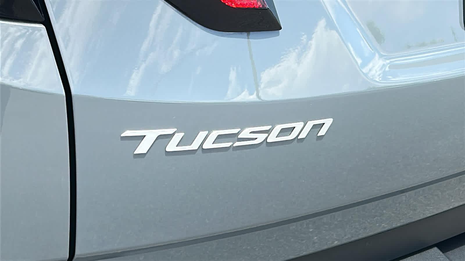 New 2026 Hampton Gray Hyundai SE AWD image 58