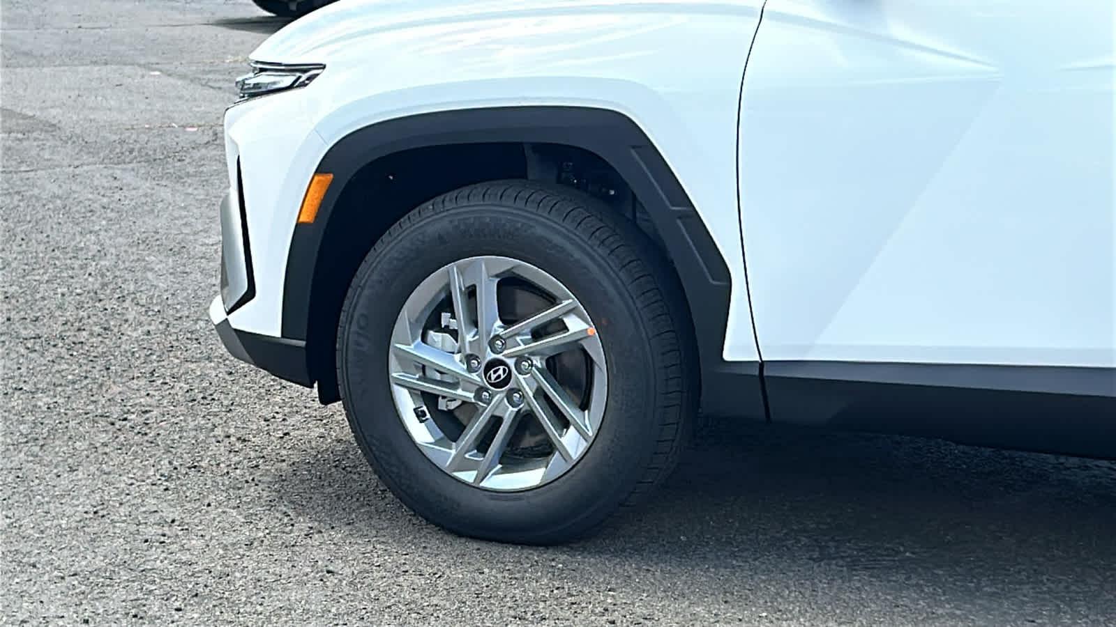 New 2026 Serenity White Pearl Hyundai SE AWD image 39