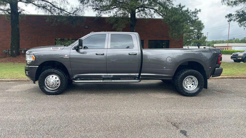 2022 Ram 3500 Big Horn Crew Cab 4x4 8' Box