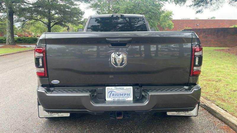 2022 Ram 3500 Big Horn Crew Cab 4x4 8' Box