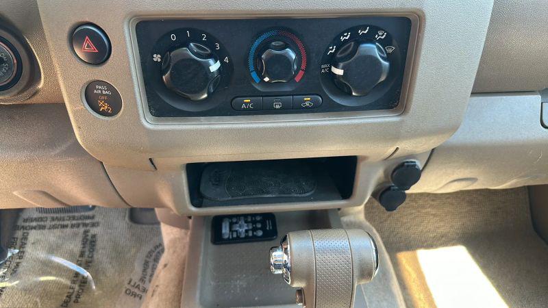 2005 Nissan Frontier LE