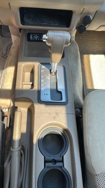 2005 Nissan Frontier LE