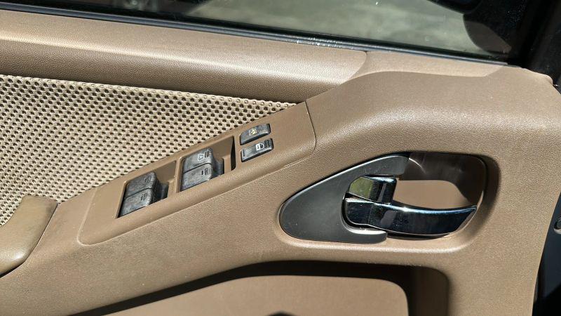 2005 Nissan Frontier LE