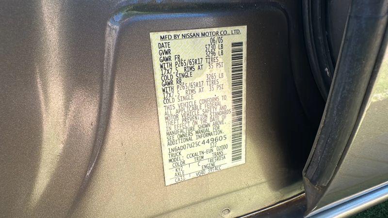 2005 Nissan Frontier LE