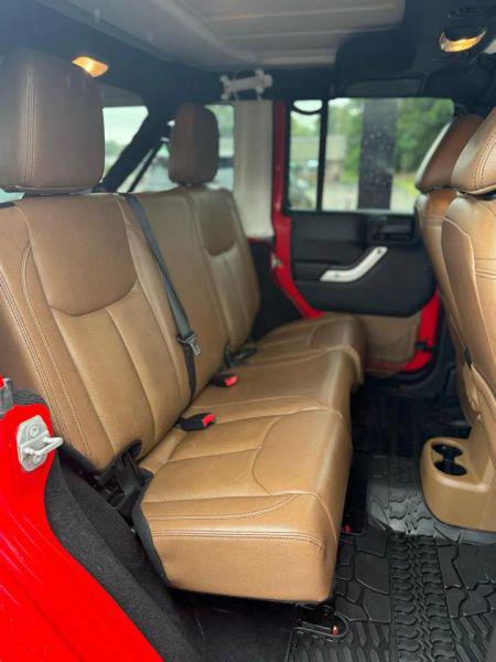 2016 Jeep Wrangler Unlimited Sahara