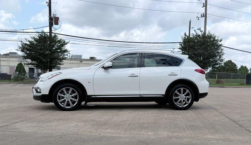 2016 INFINITI QX50 Base