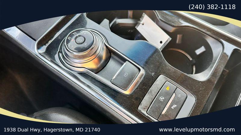 2020 Ford Edge Titanium