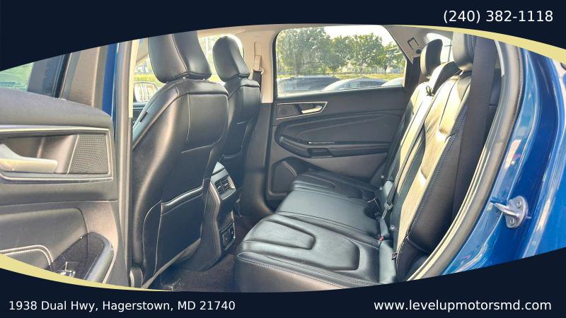 2020 Ford Edge Titanium