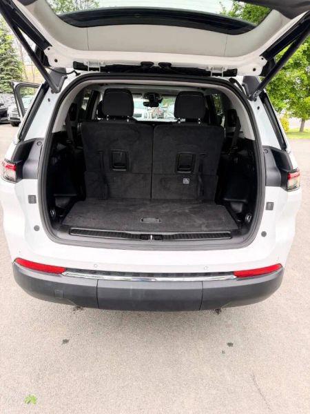 2021 Jeep Grand Cherokee Laredo 4x4
