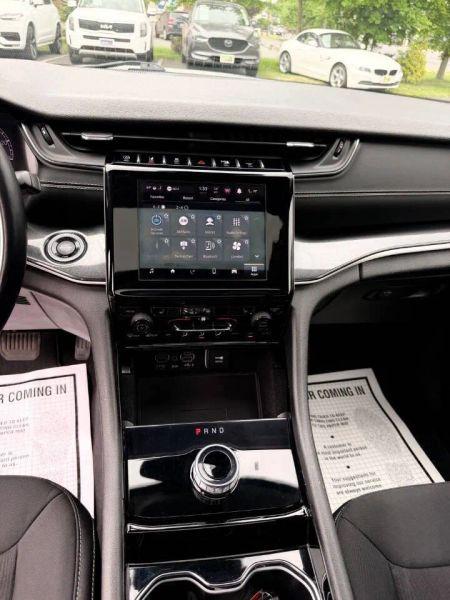 2021 Jeep Grand Cherokee Laredo 4x4