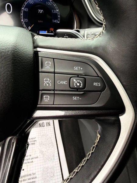 2021 Jeep Grand Cherokee Laredo 4x4